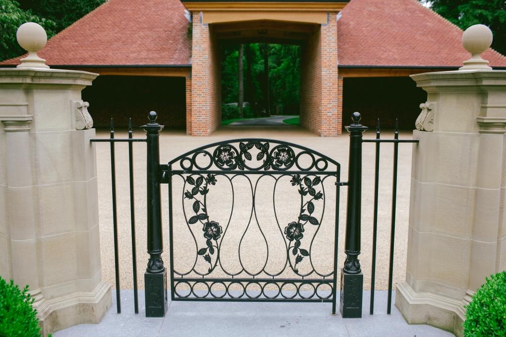 Entrance Garden Gate Photo 4.jpg 1024