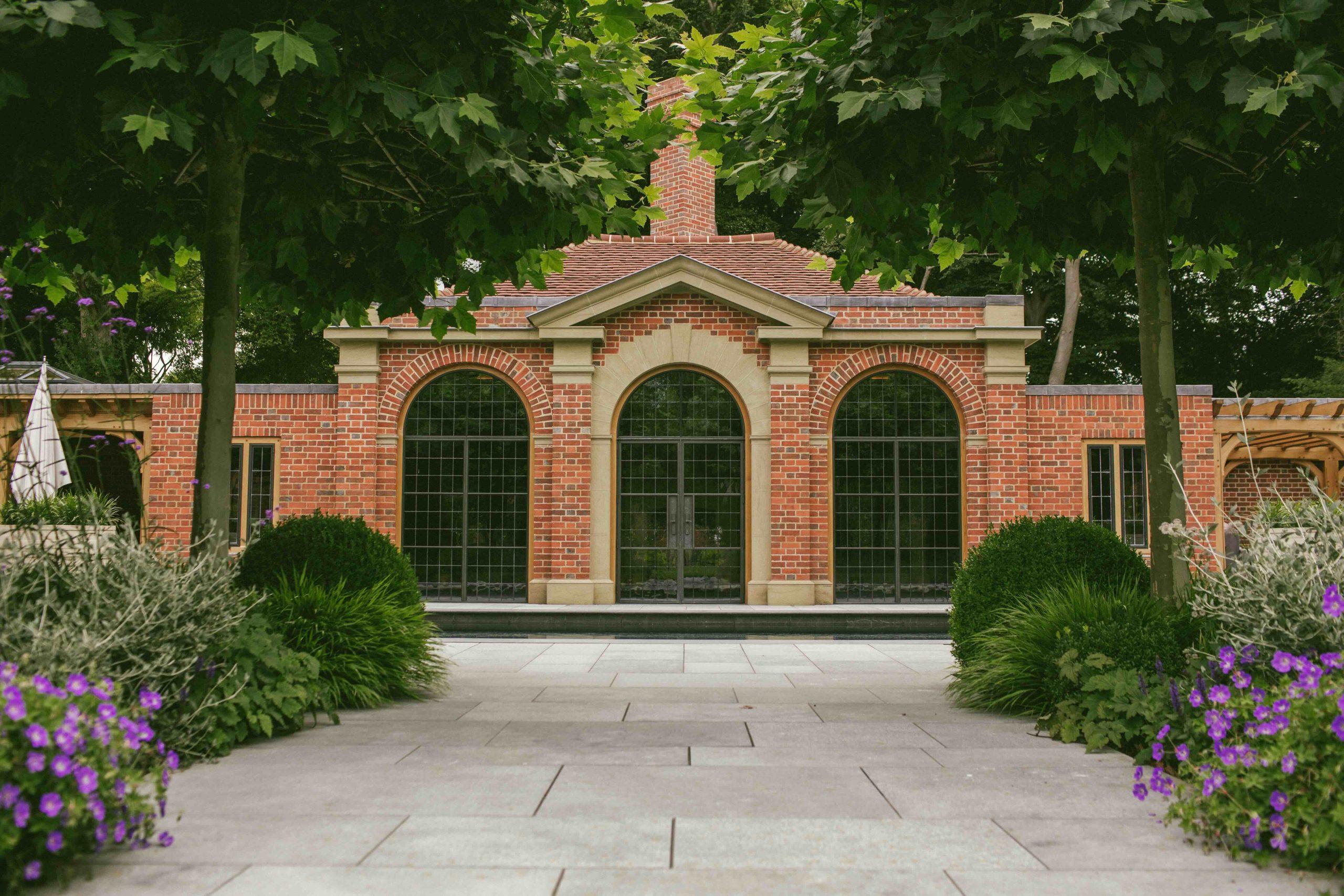 Bladed truss ceiling in new country house