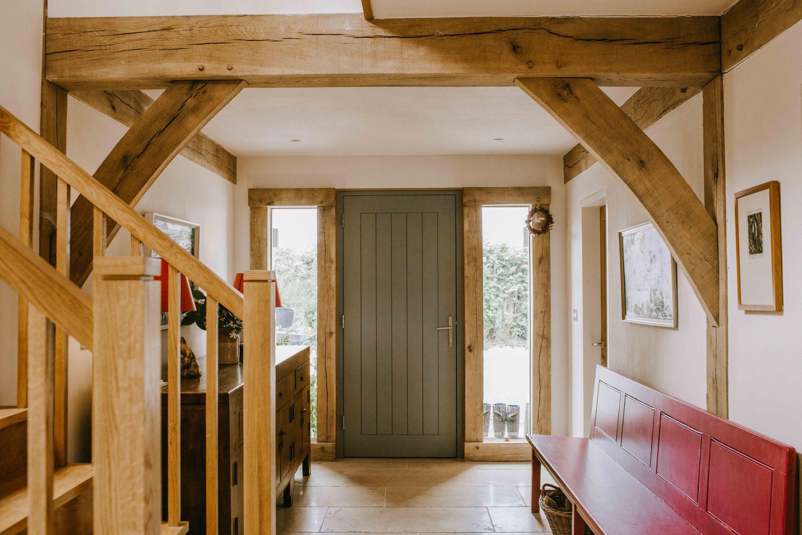 Feature Oak ceiling with octagonal column and truss