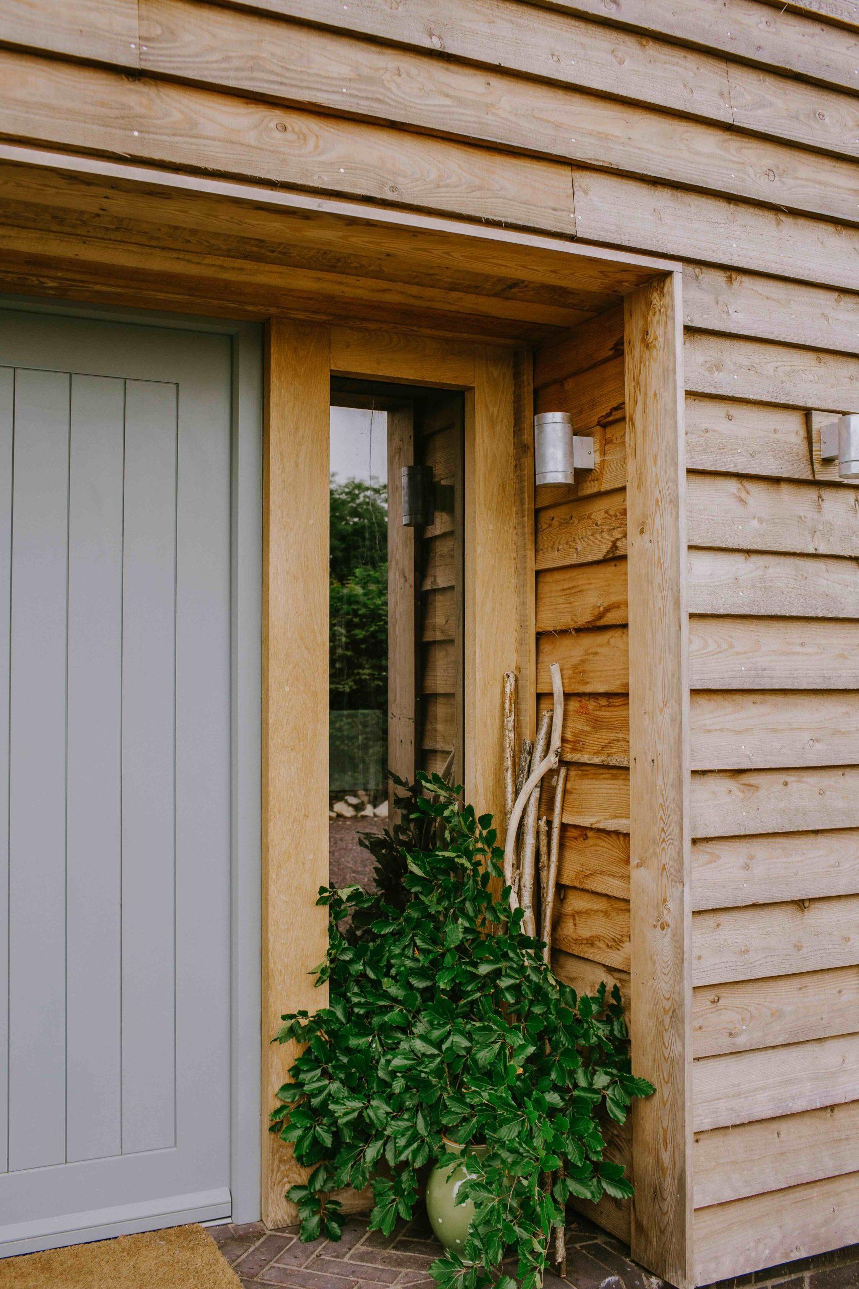 Iron ceiling pendant for outdoor garden building